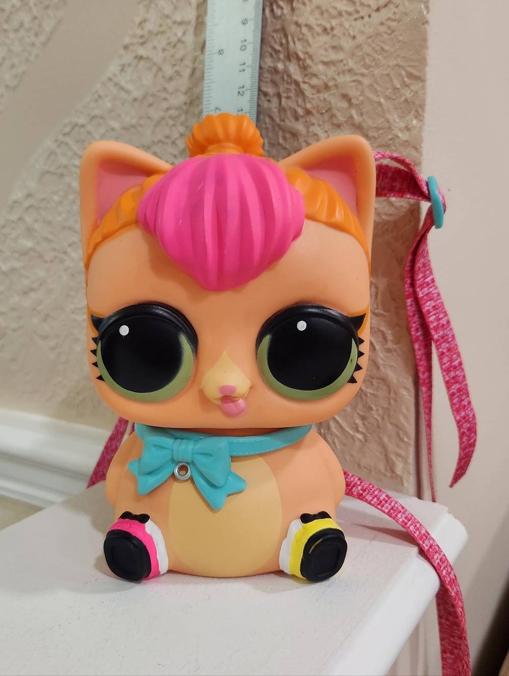 LOL Surprise! Biggie Pet Neon Kitty piggy bank or backpack 